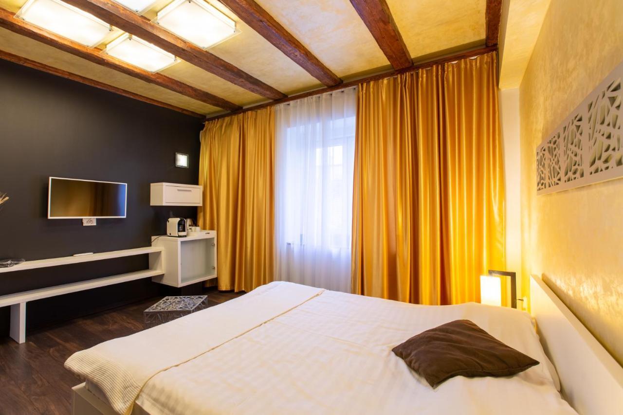 Vendi Grand Square Residence Sibiu Bagian luar foto