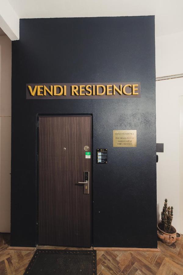Vendi Grand Square Residence Sibiu Bagian luar foto