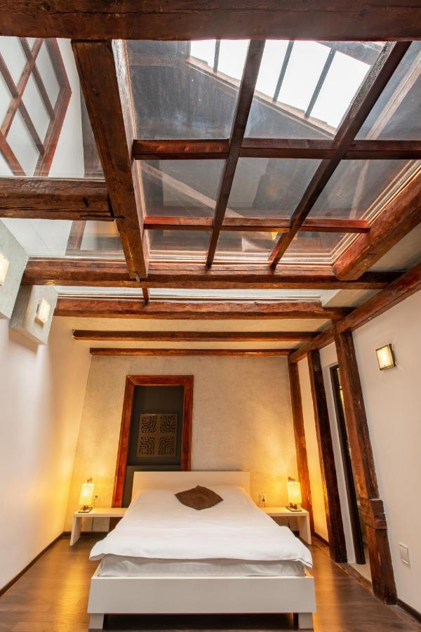 Vendi Grand Square Residence Sibiu Bagian luar foto